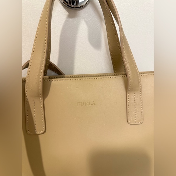 Vintage Furla Leather Tote Bag - Made in Italy - Beige - Genuine Leather - Picture 4 of 16
